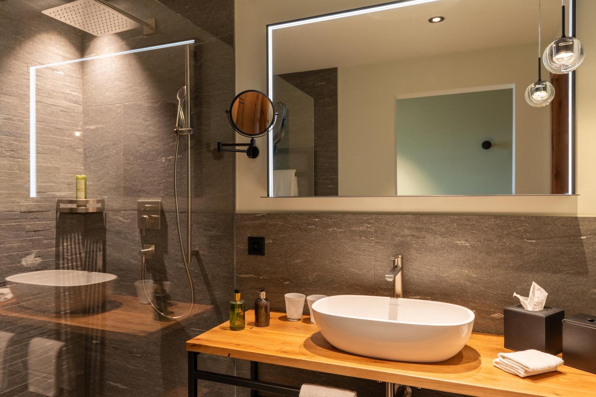 Welschen Hotel Zermatt Room photo